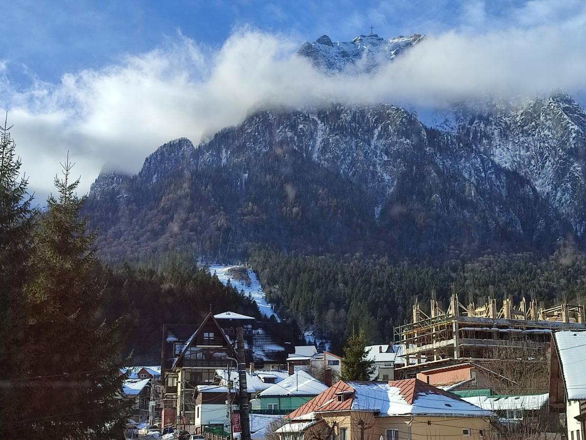 Hotel Iri Buşteni エクステリア 写真
