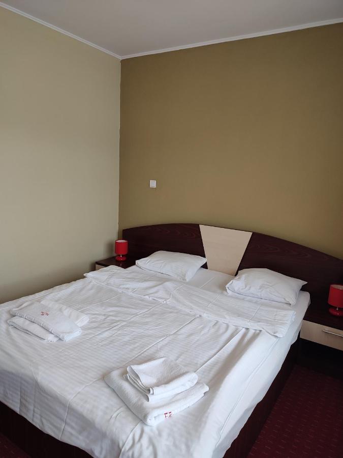 Hotel Iri Buşteni エクステリア 写真