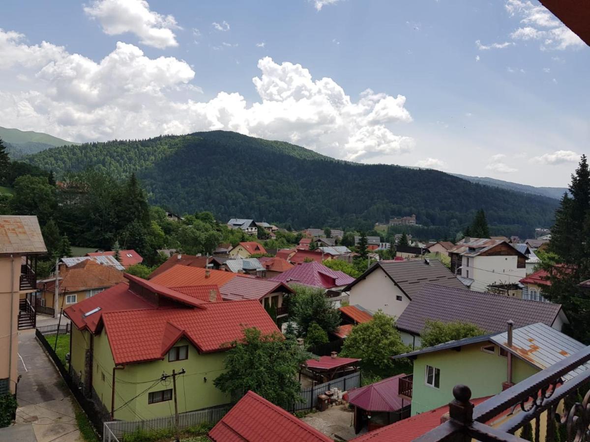 Hotel Iri Buşteni エクステリア 写真