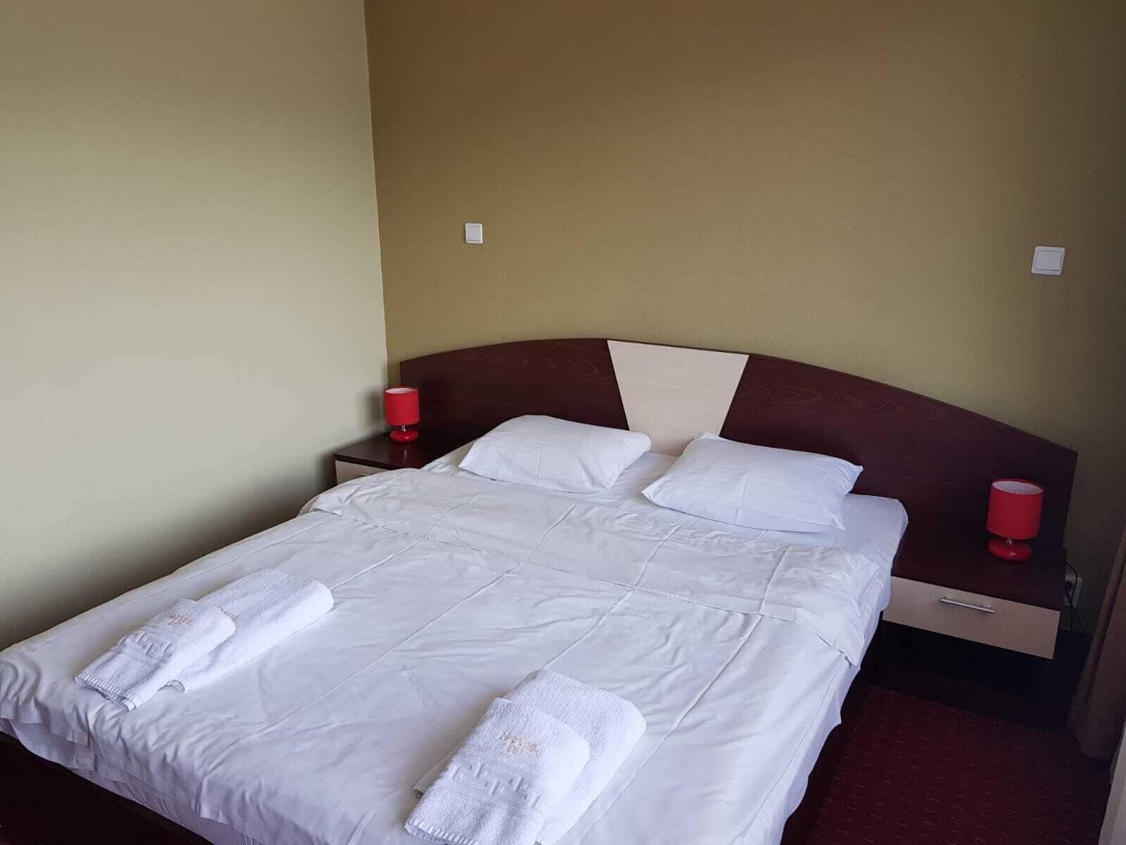 Hotel Iri Buşteni エクステリア 写真