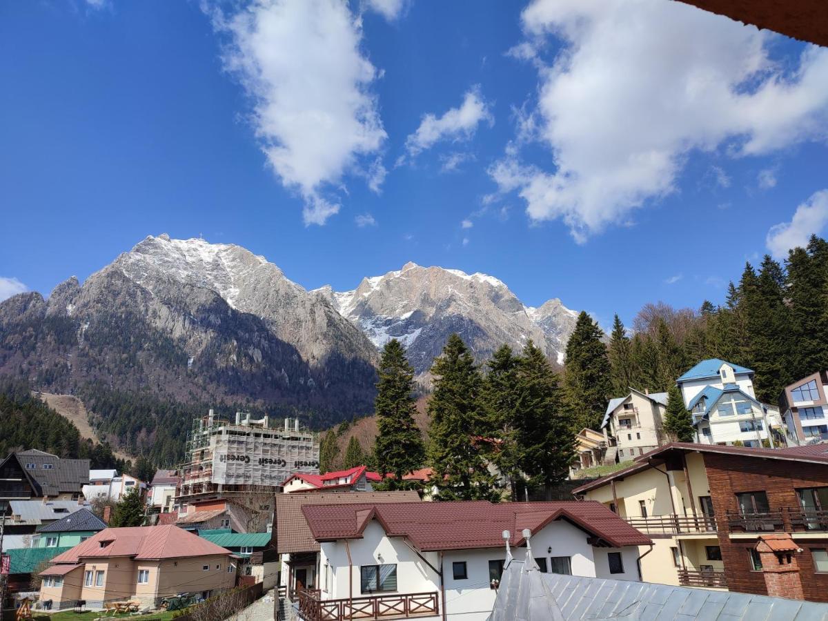 Hotel Iri Buşteni エクステリア 写真