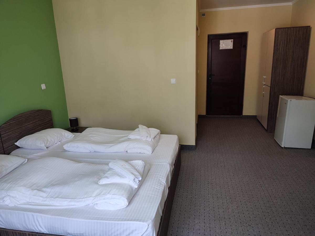 Hotel Iri Buşteni エクステリア 写真